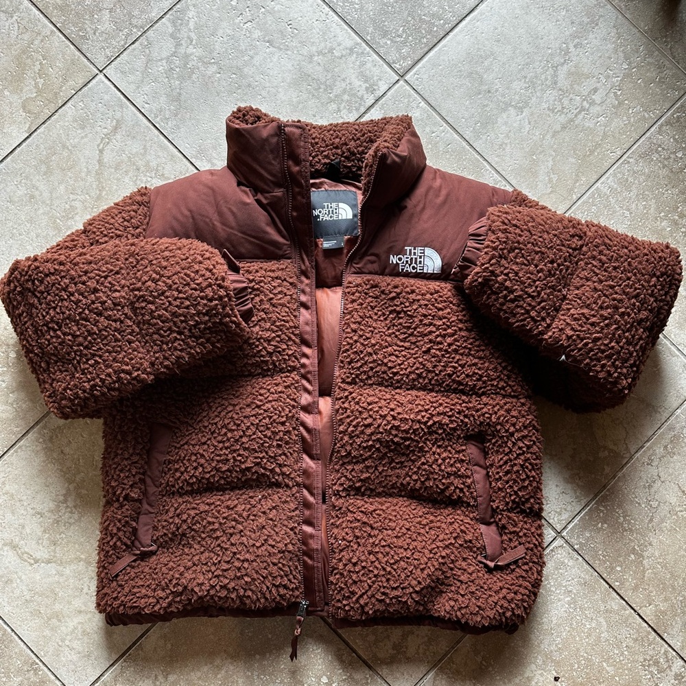 L North Face Puffer Hidden Hood in Collar